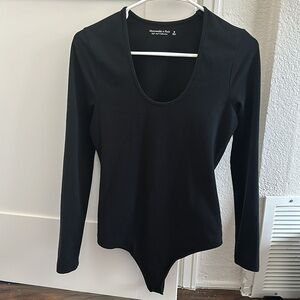 A&F long sleeve scoop neck bodysuit